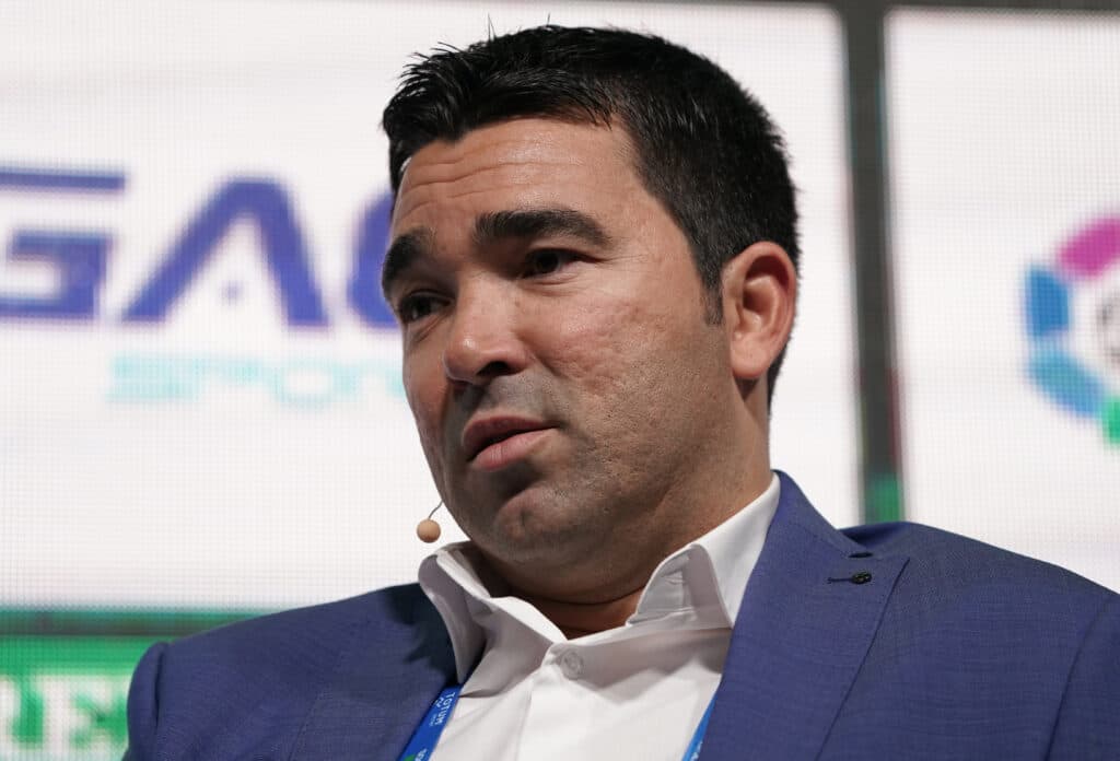 Barcellona, Deco apre al mercato: si valutano possibili innesti