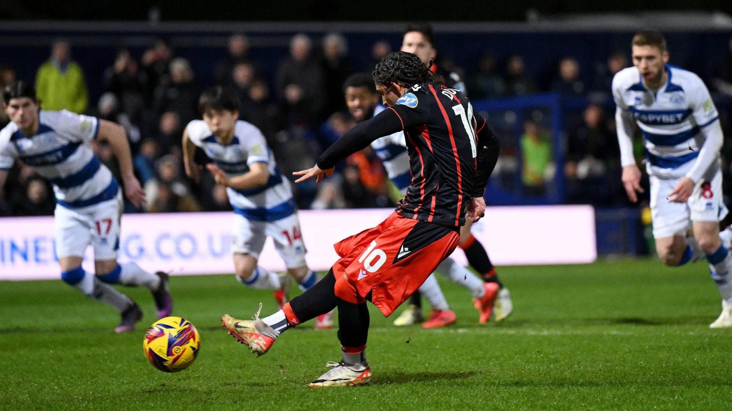 Blackburn Rovers-Queens Park Rangers: la sfida di Ewood Park