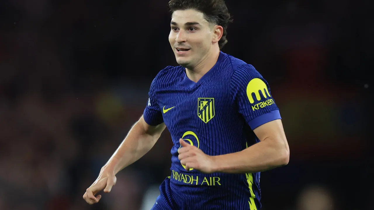 Julián Álvarez, spunta un'immagine con la maglia dell'Atlético Madrid