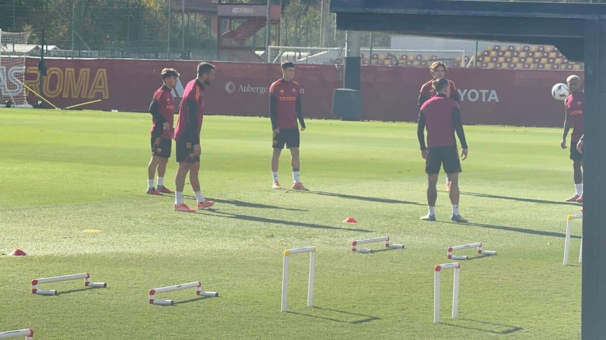 La Roma prepara la sfida contro il Torino: allenamento a Trigoria