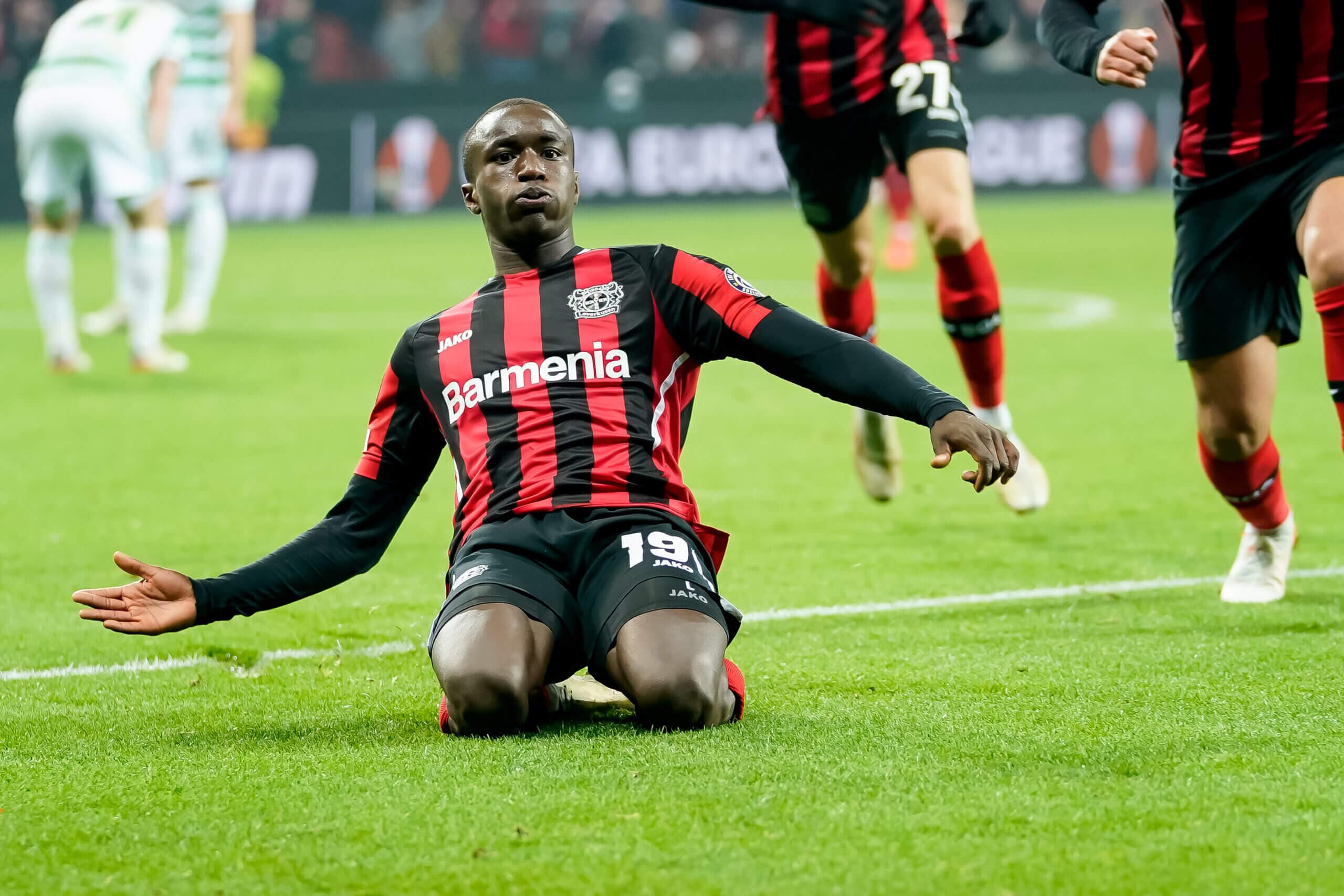 Moussa Diaby torna ufficialmente al Bayer Leverkusen