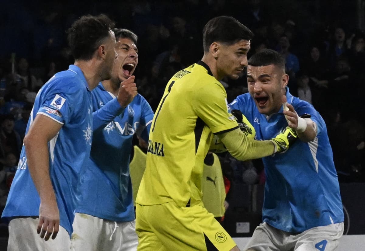 Napoli, esami medici per Meret e Alisson: lesioni muscolari per entrambi