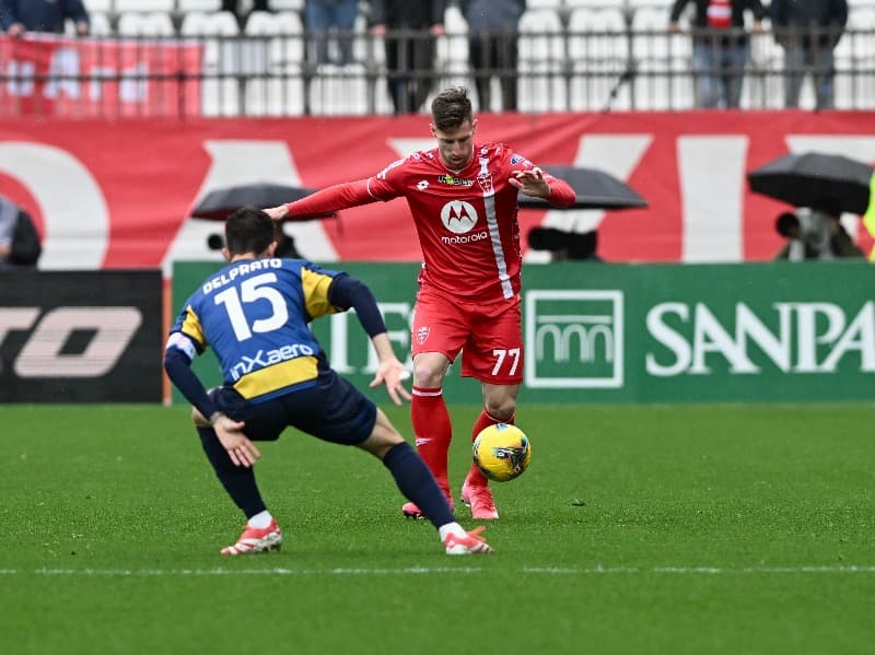 Parma-Monza, le scelte dei tecnici: le formazioni ufficiali