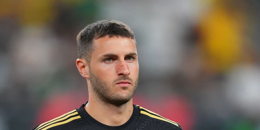 Santi Gimenez nel mirino del Porto: contatti in corso