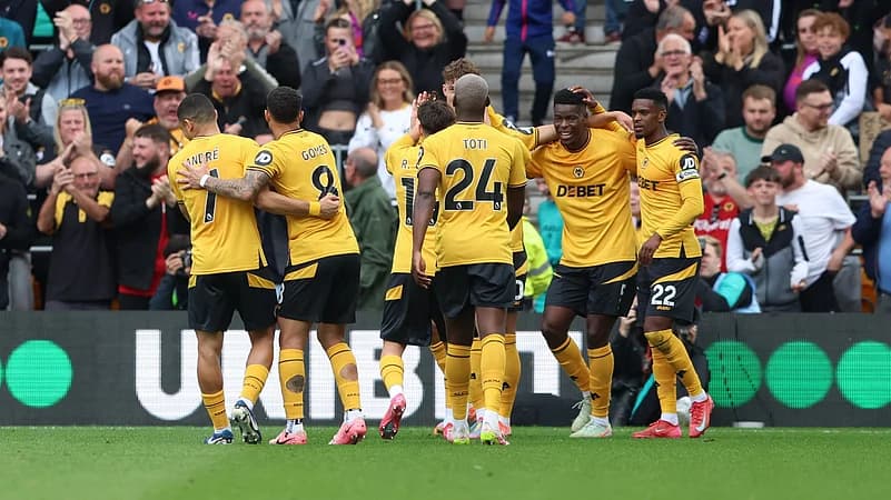 Wolverhampton travolgente: 4-1 allo Stoke City al Molineux